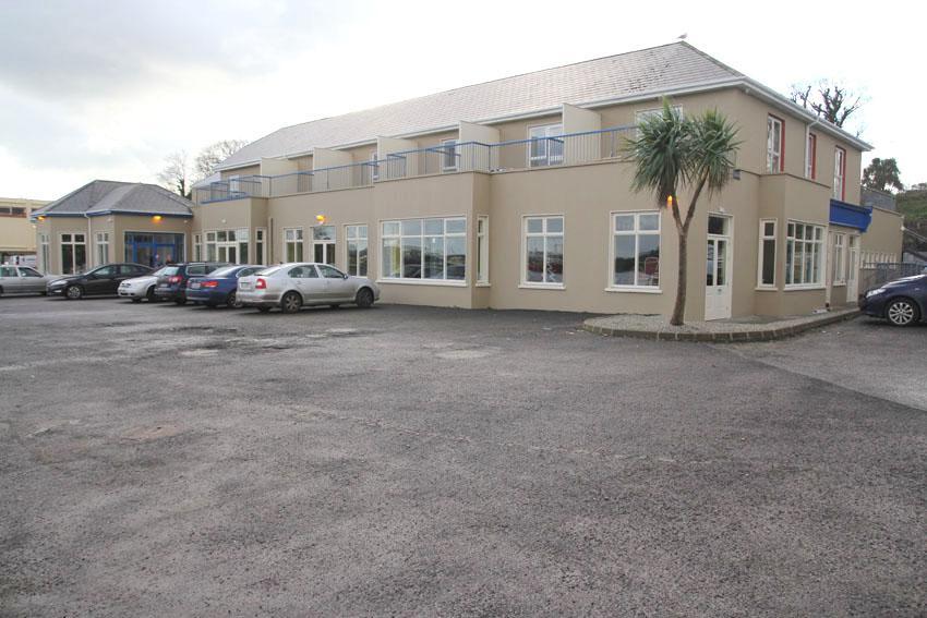 The Beara Coast Hotel Castletownbere Exterior photo