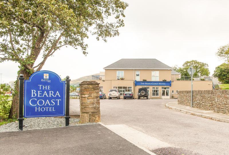 The Beara Coast Hotel Castletownbere Exterior photo